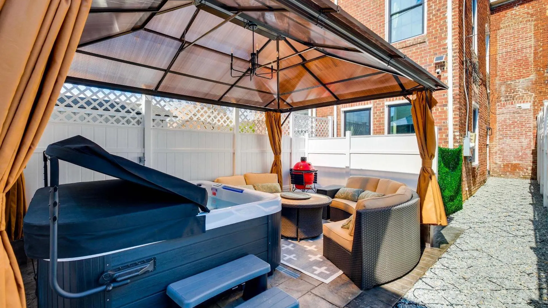 1 Mi To Dtwn Hot Tub Haven In Richmond! Villa Holiday home