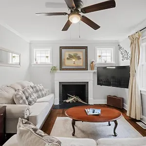  Holiday home Private House + Yard Location To Rva
